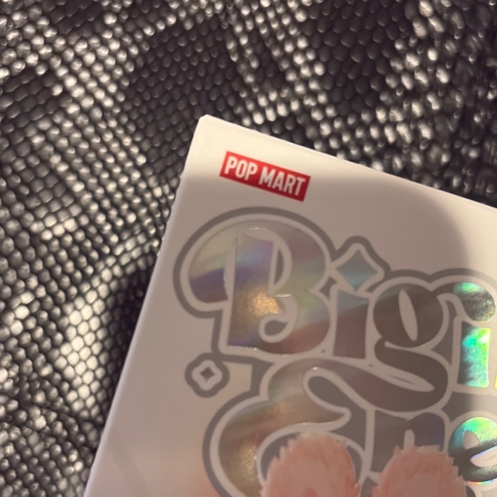 1 Labubu Blind Box-Pop Mart Big into Energy Figure- Happiness - Picture 3 of 10